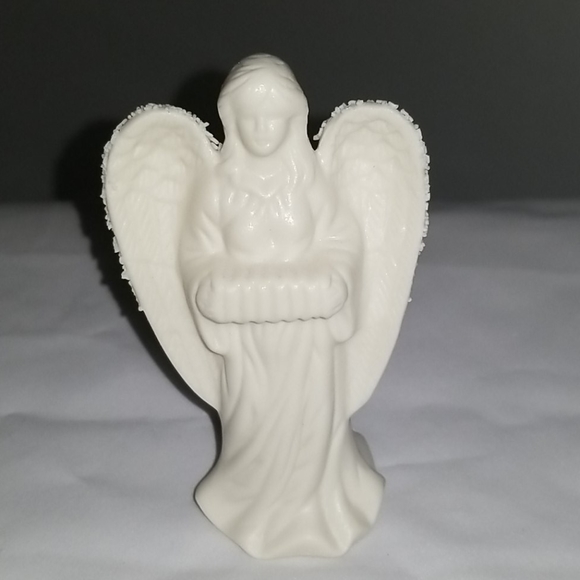 Jade Collection 4 Piece Angel Figurines - Picture 2 of 11